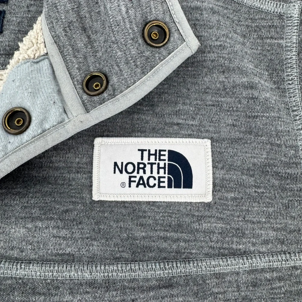 The North Face Men Gordon Lyons Quarter Snap Fleece Pullover Grey Small NF0A33R5